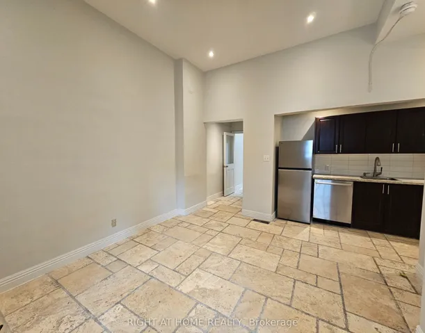 550 Yonge Street 2f, Toronto C01, ON M4Y 1Y8