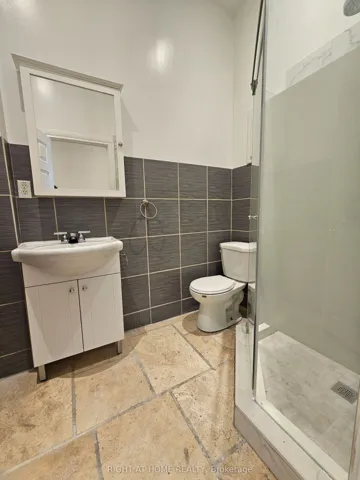550 Yonge Street 2f, Toronto C01, ON M4Y 1Y8
