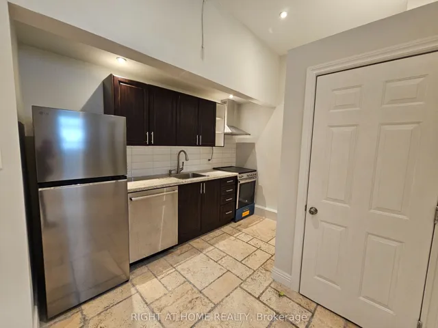 550 Yonge Street 2f, Toronto C01, ON M4Y 1Y8