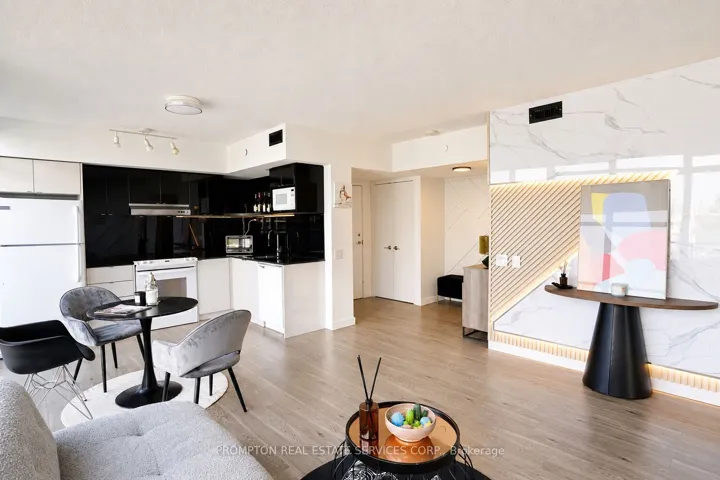 72 Esther Shiner Boulevard 717, Toronto C15, ON M2K 2X9
