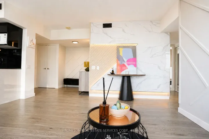 72 Esther Shiner Boulevard 717, Toronto C15, ON M2K 2X9