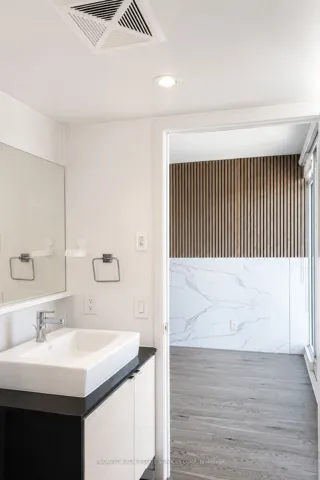 72 Esther Shiner Boulevard 717, Toronto C15, ON M2K 2X9