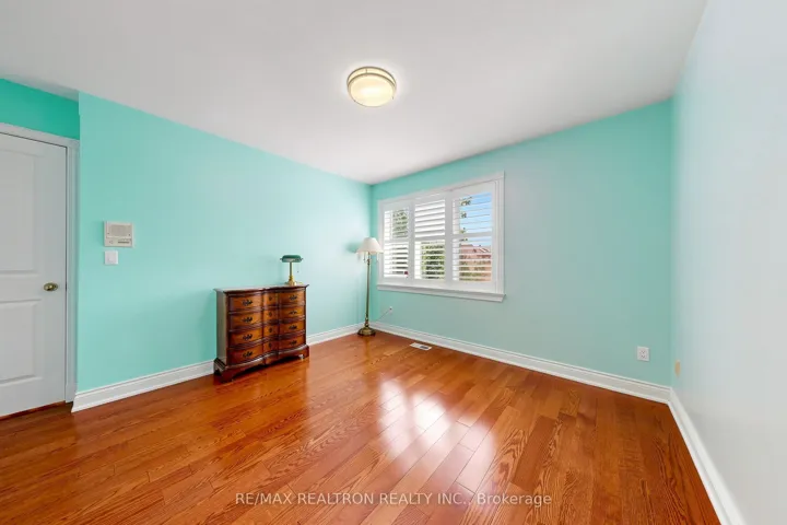 352 Deloraine Avenue, Toronto C04, ON M5M 2B6