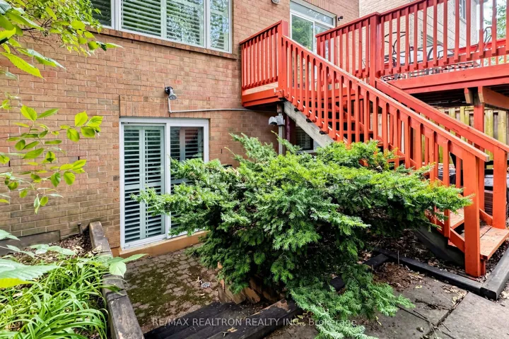 352 Deloraine Avenue, Toronto C04, ON M5M 2B6