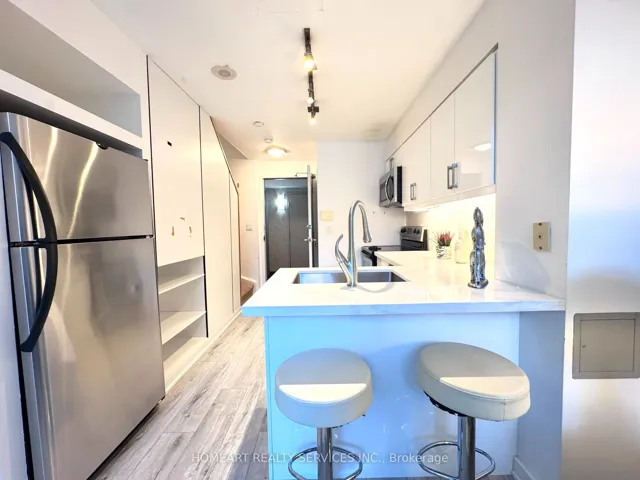 Modern Kitchen with Breakfast Bar
