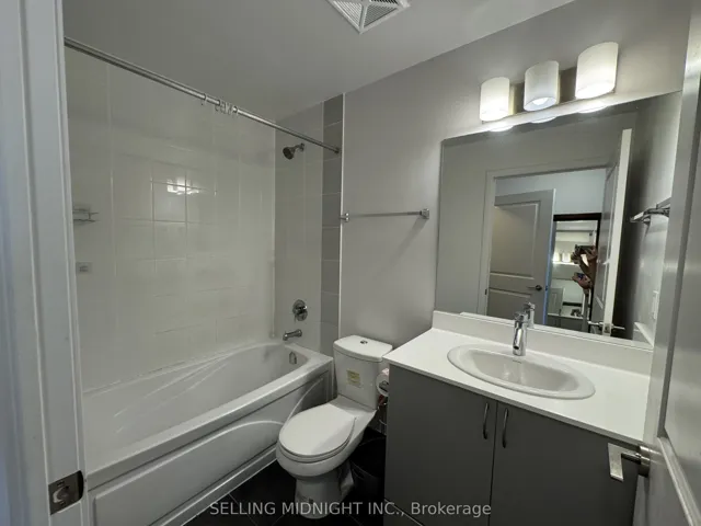 5162 Yonge Street Ph301, Toronto C07, ON M2N 5P6