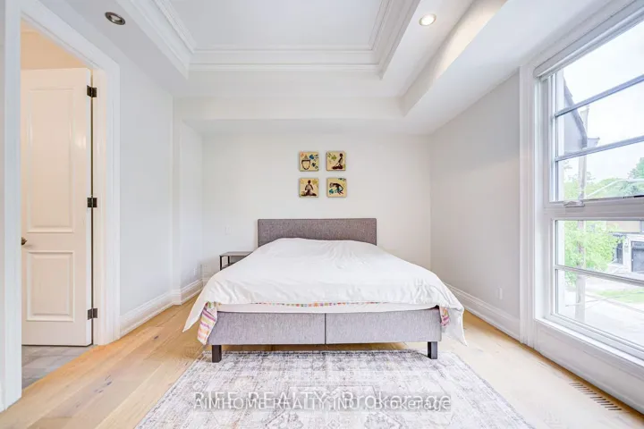103 Burndale Avenue, Toronto C07, ON M2N 1S8