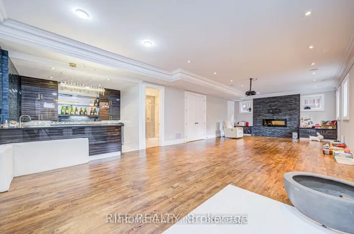 103 Burndale Avenue, Toronto C07, ON M2N 1S8