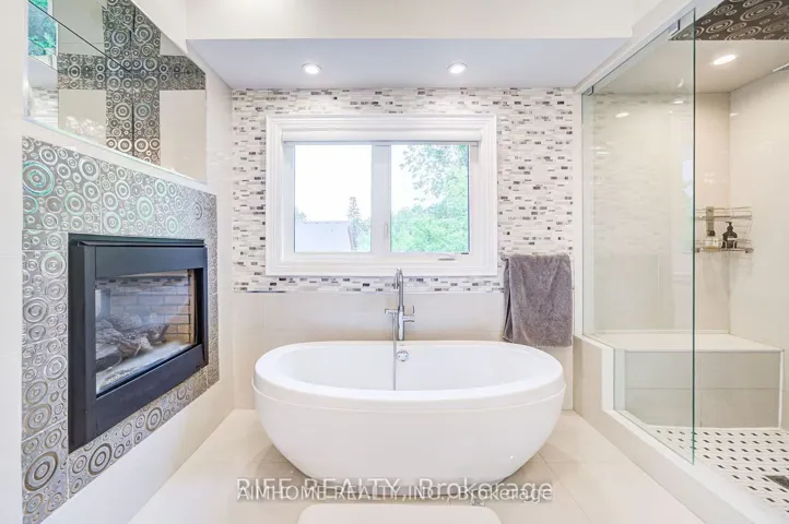 103 Burndale Avenue, Toronto C07, ON M2N 1S8