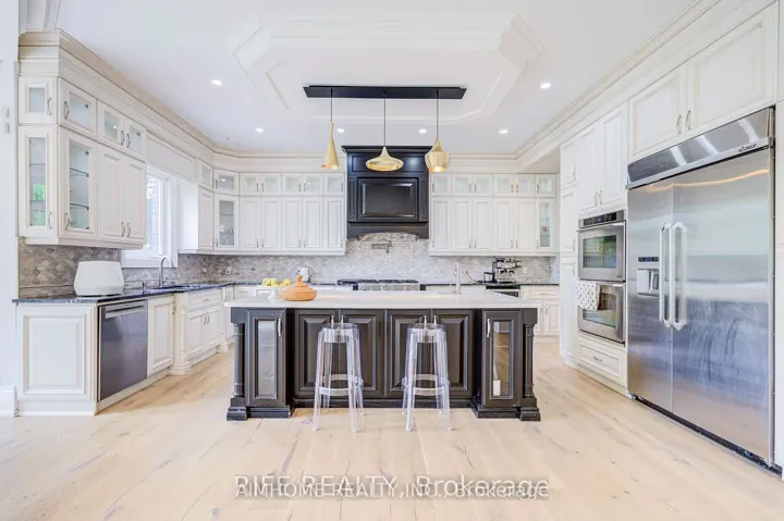 103 Burndale Avenue, Toronto C07, ON M2N 1S8