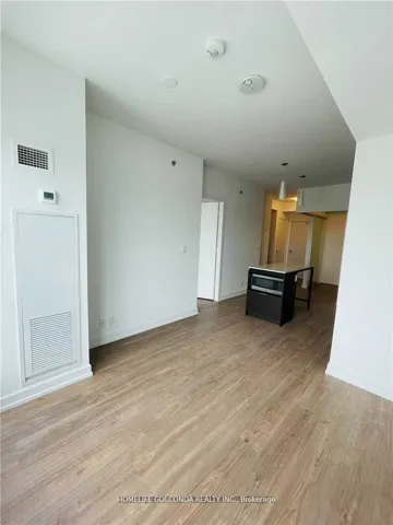 203 College Street 2305, Toronto C01, ON M5T 1P9