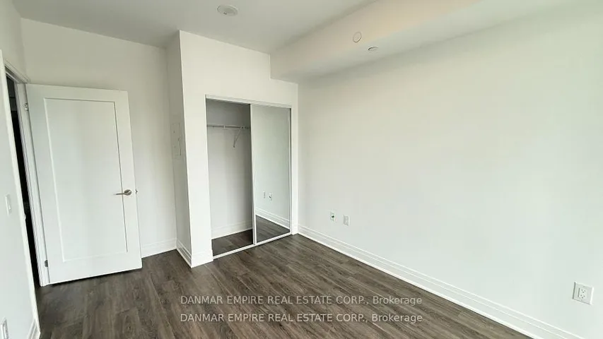 700 Sheppard Avenue W 717, Toronto C06, ON M3H 0G5