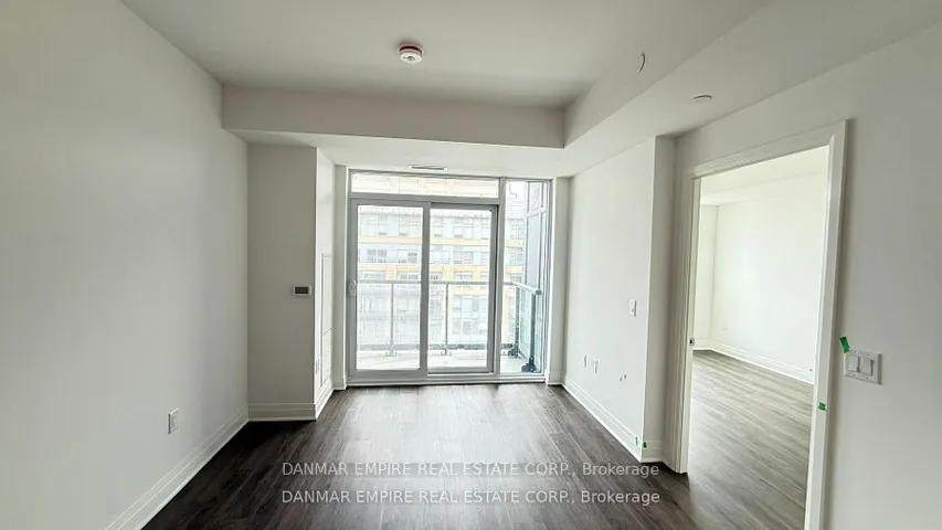 700 Sheppard Avenue W 717, Toronto C06, ON M3H 0G5