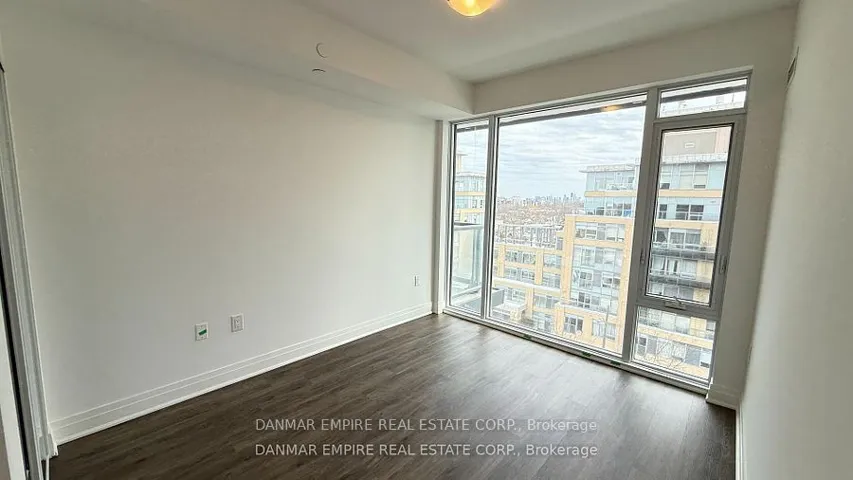 700 Sheppard Avenue W 717, Toronto C06, ON M3H 0G5