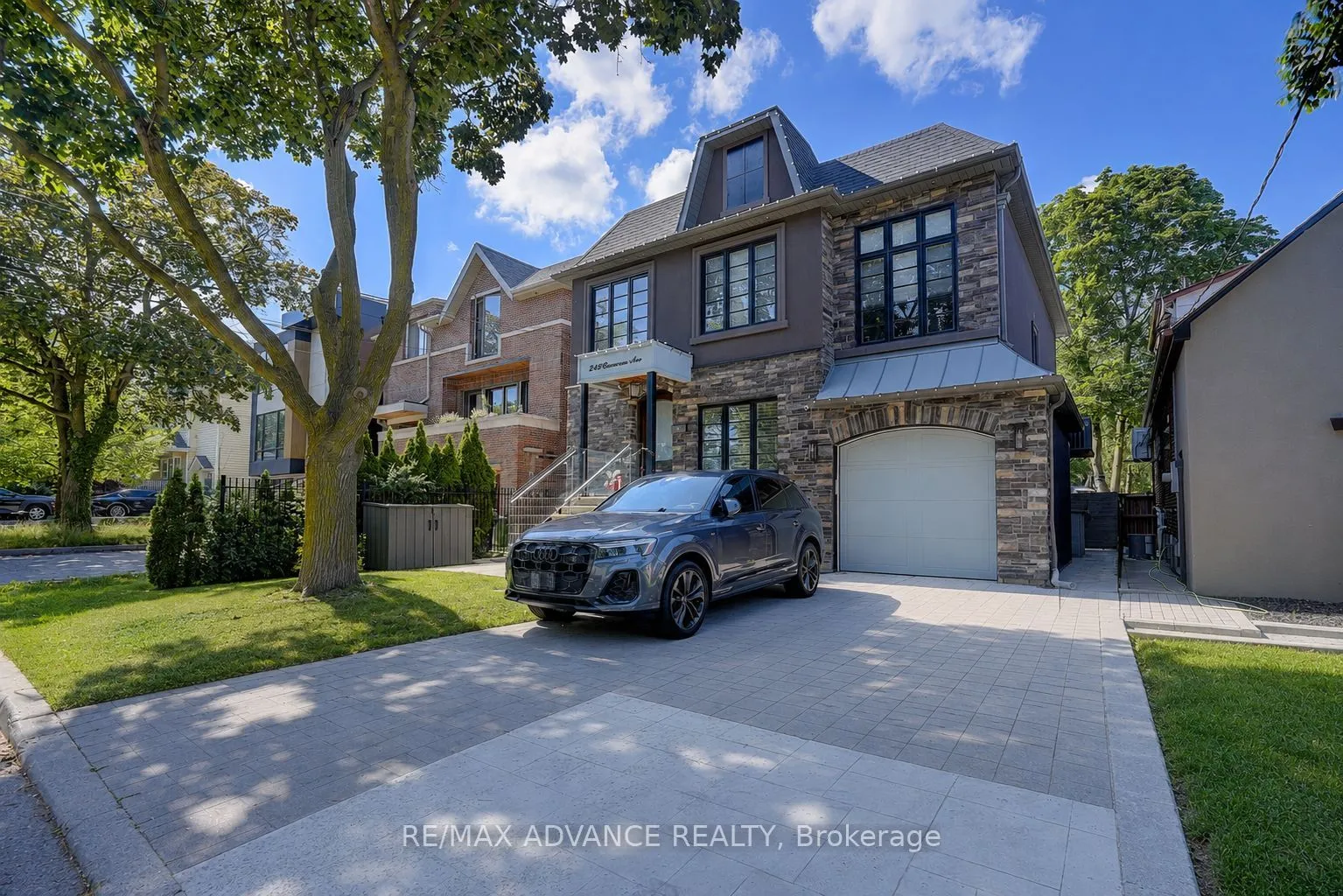 Detached Home For Sale | C13543612