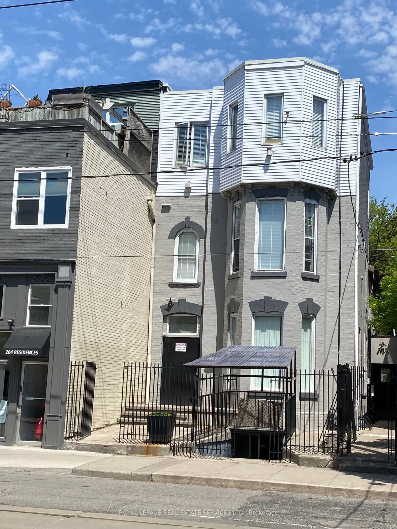 Detached Home For Lease | C13547980