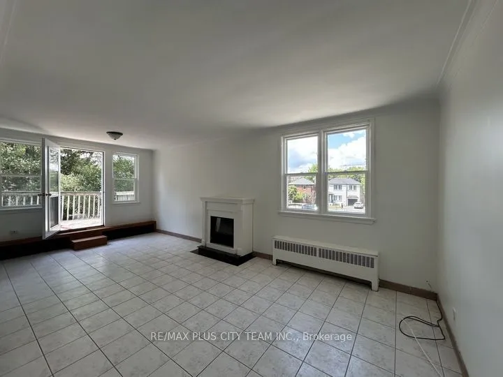 Multiplex For Lease | C13548774