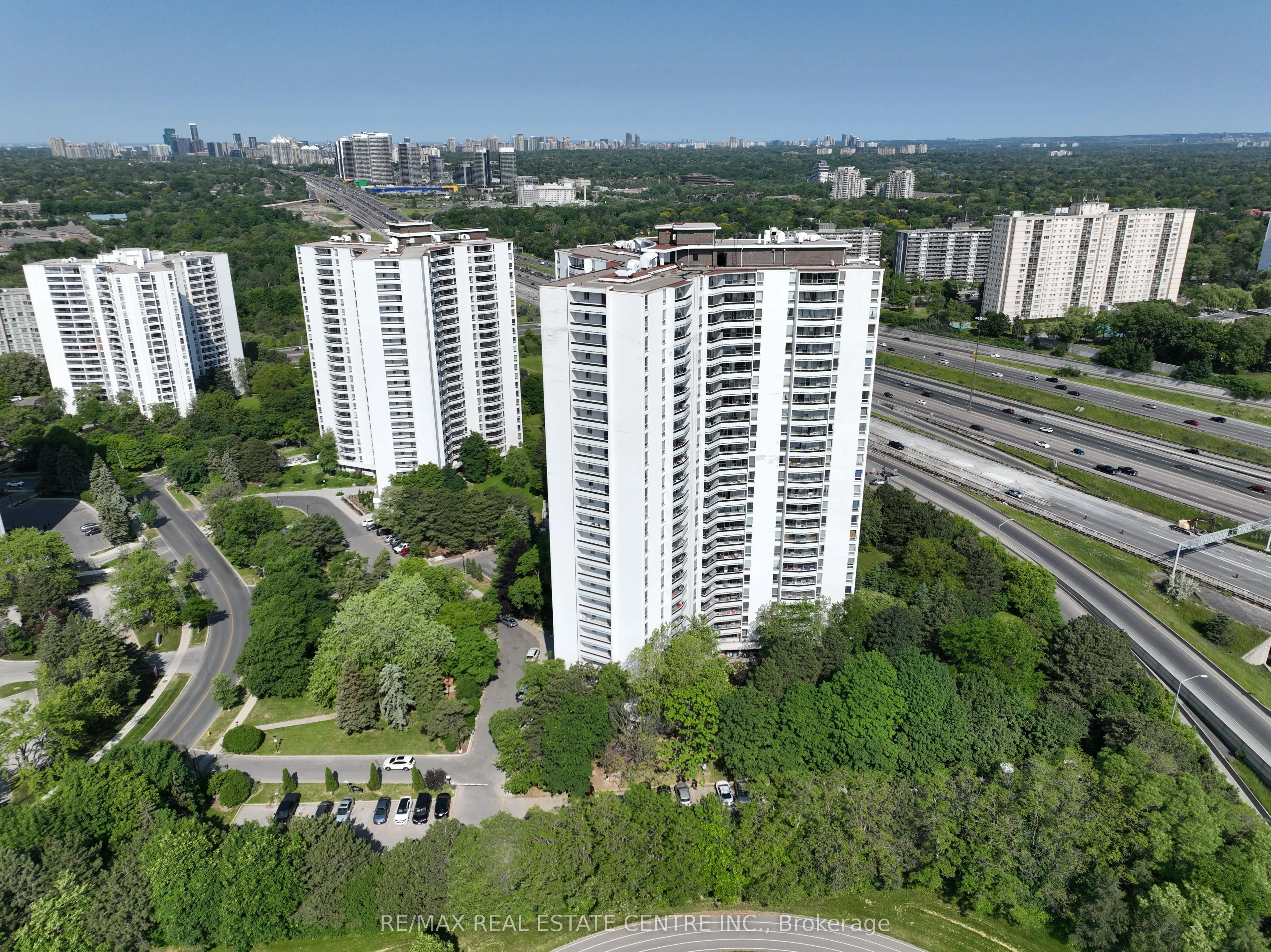Property For Lease | C13550306