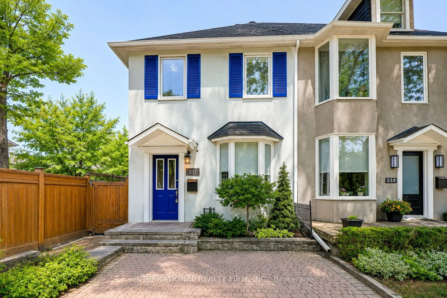 Semi-Detached Home For Sale | C13551714