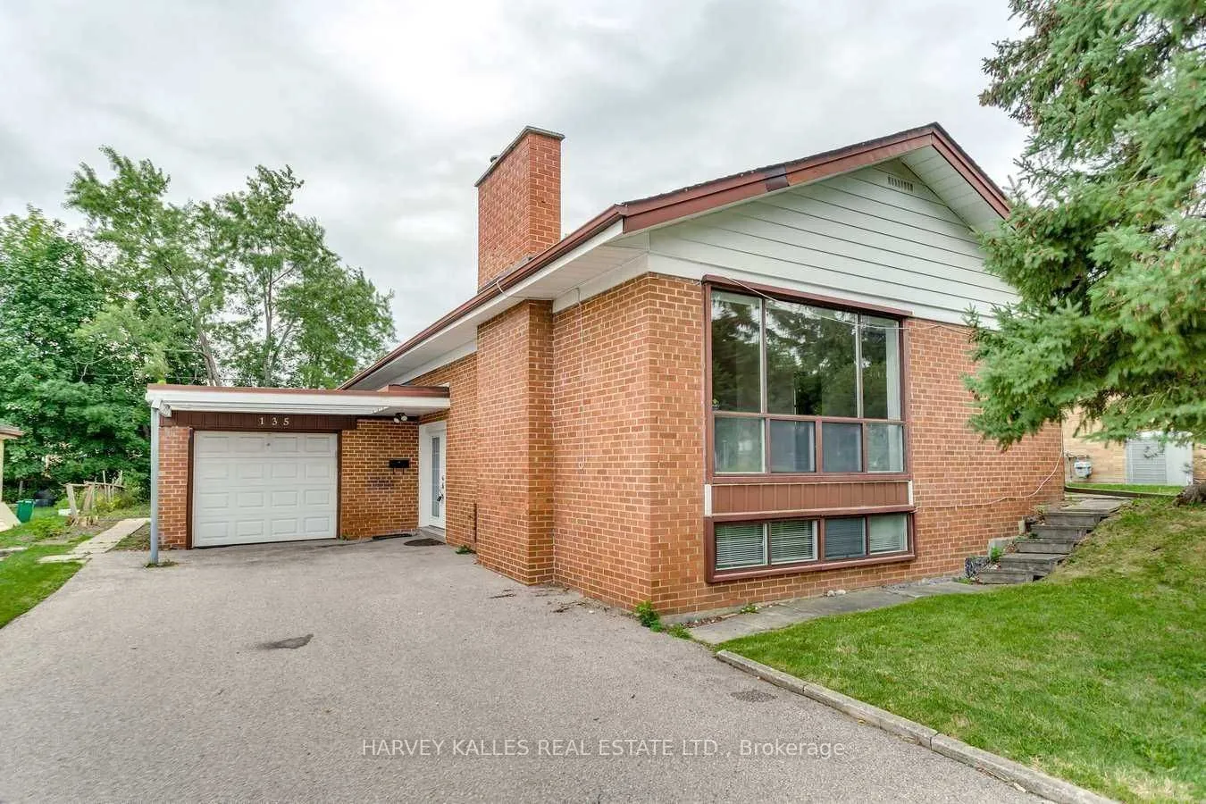 Detached Home For Sale | C13552950