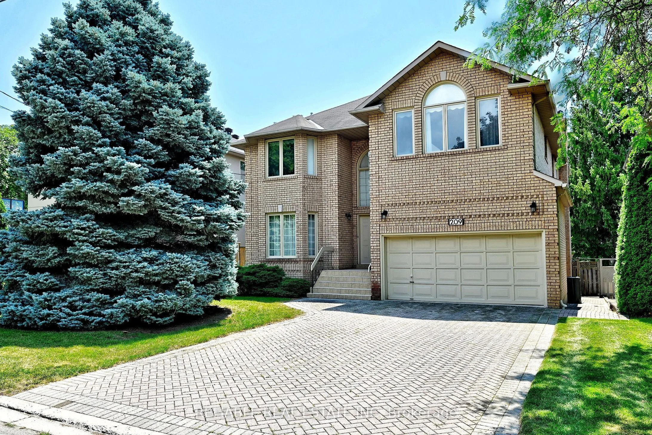 Detached Home For Sale | C13559654