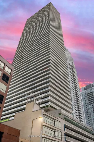 2221 Yonge Street, Toronto C10, ON M4S 0B8