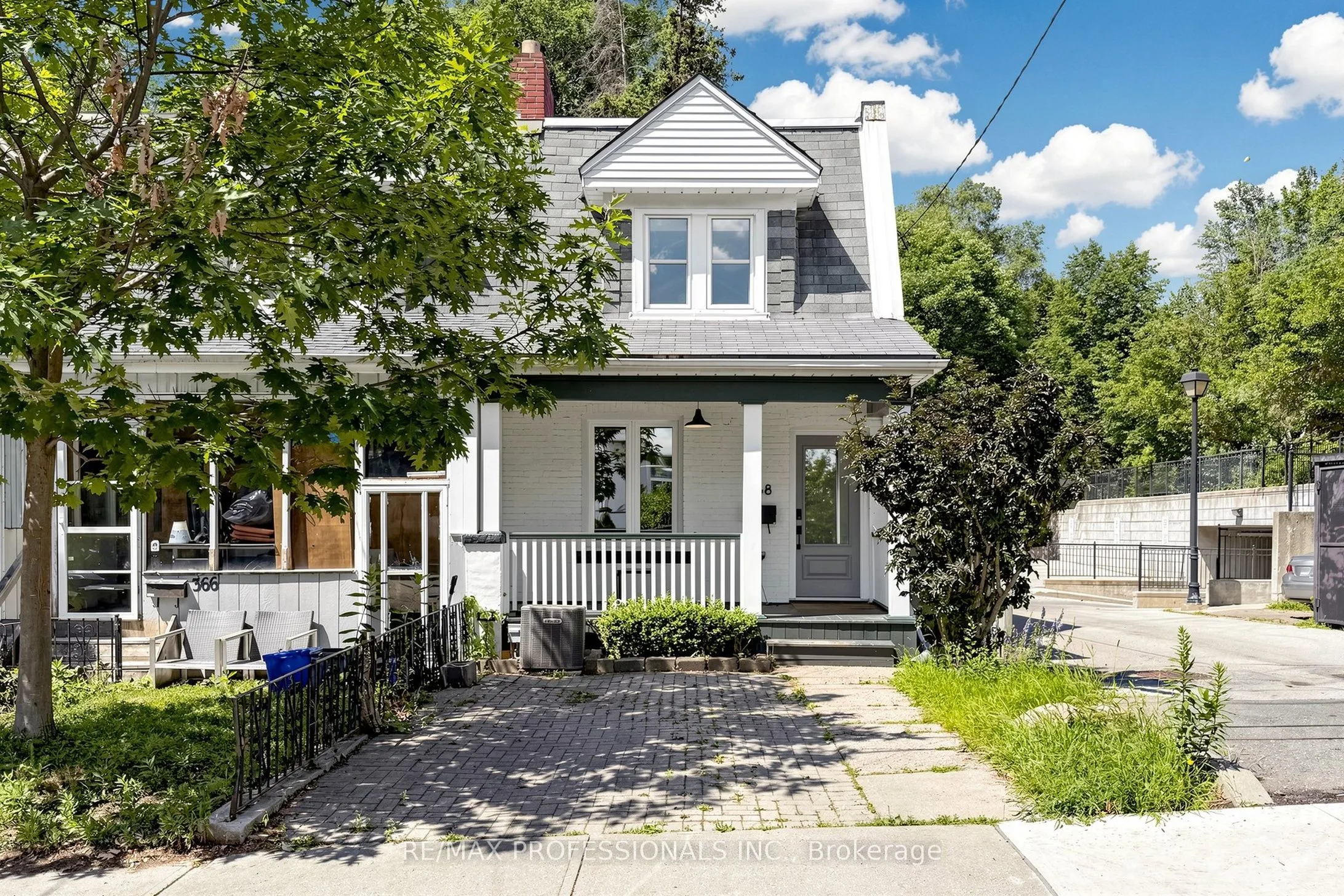 Property For Lease | C13571340