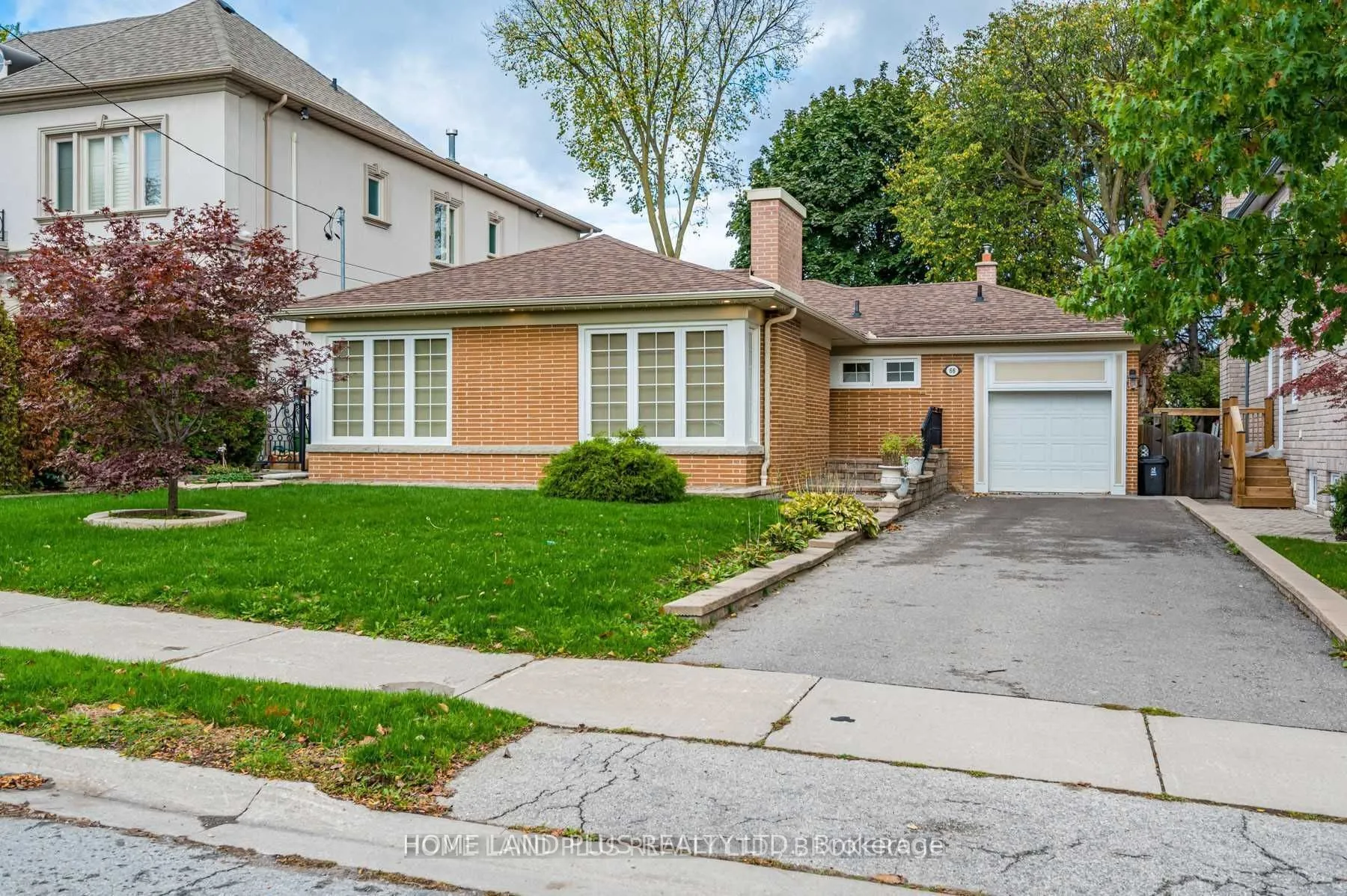 Detached Home For Lease | C13573358