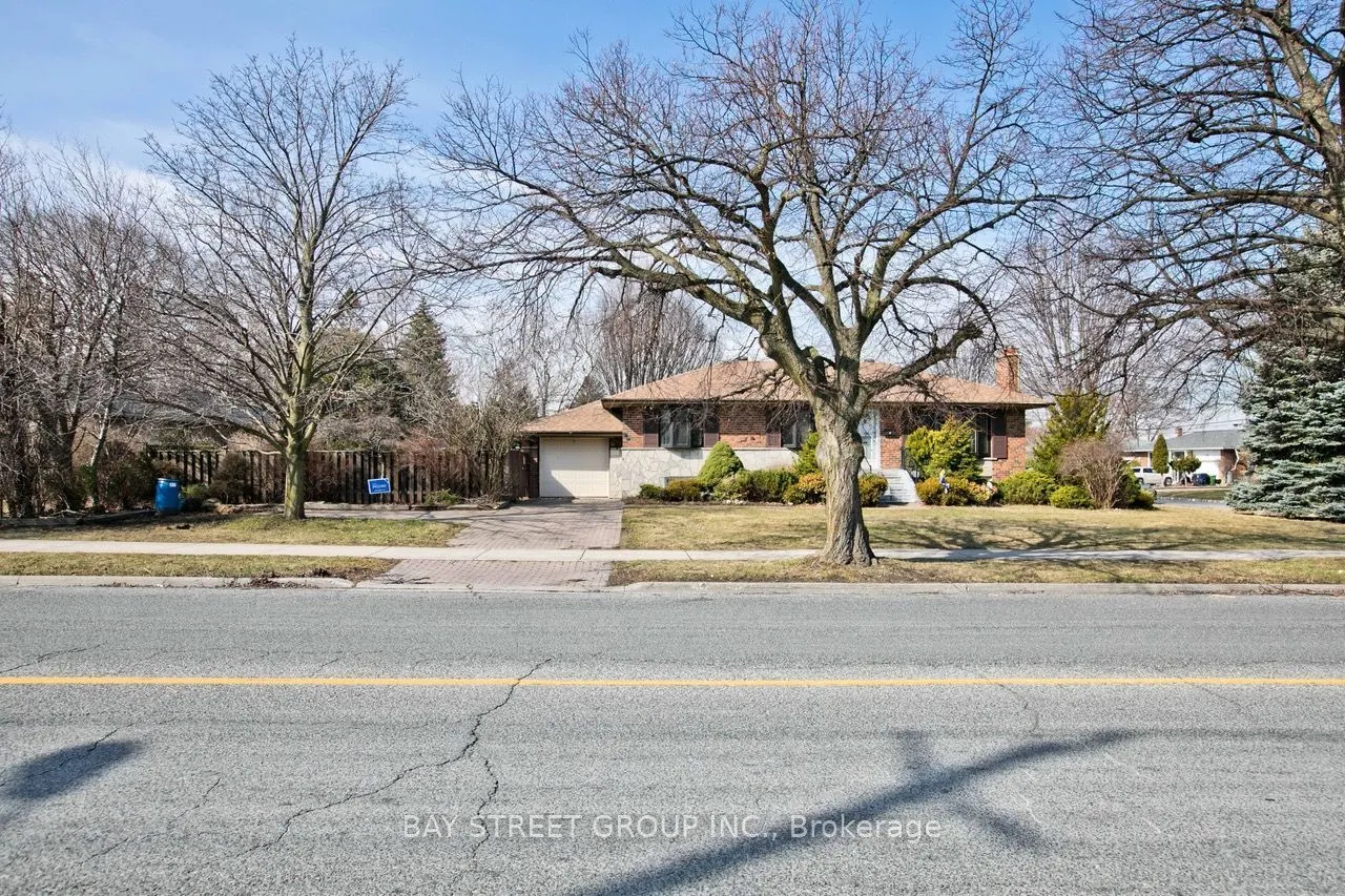 Detached Home For Lease | C13582178