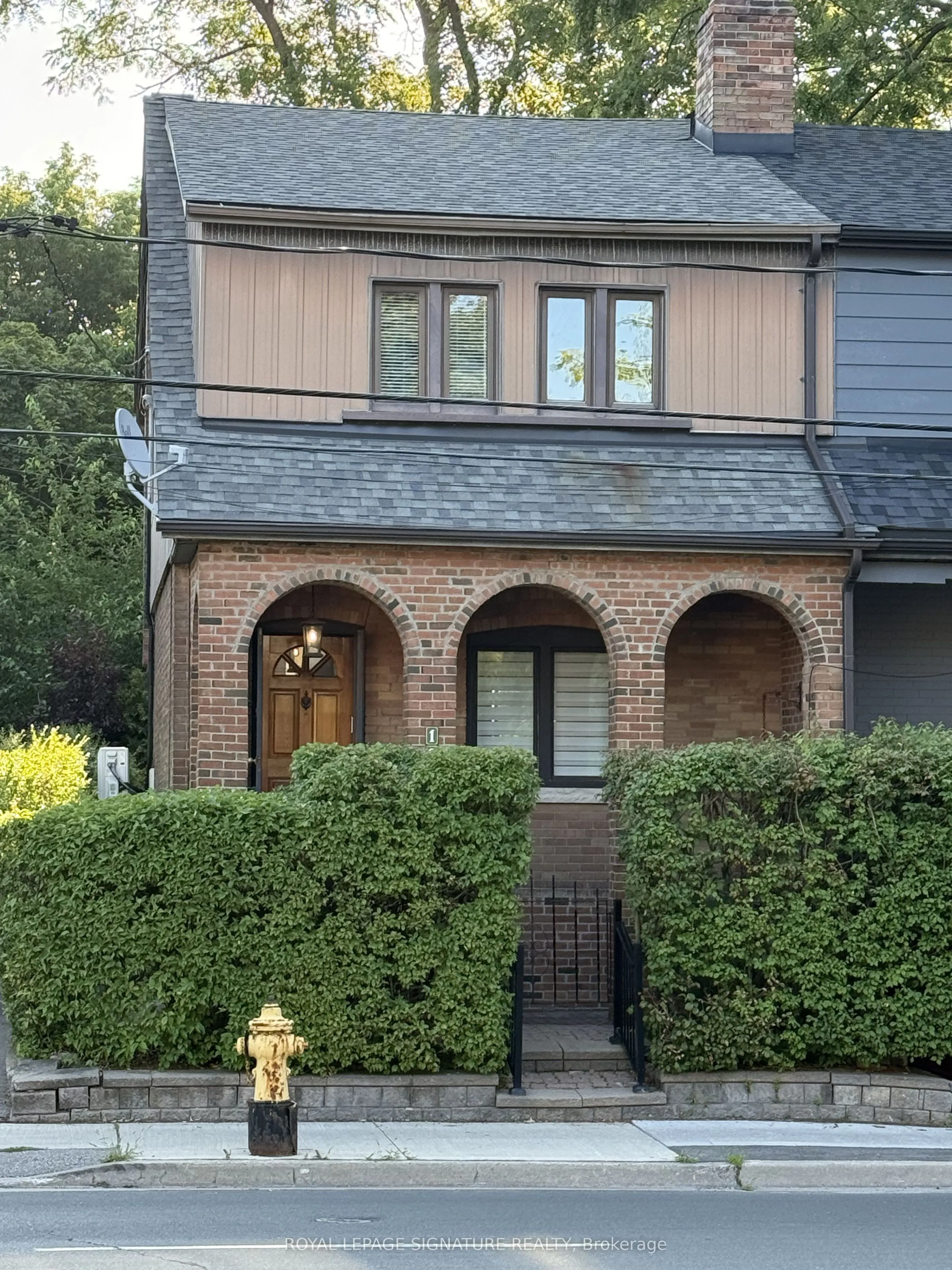 Semi-Detached Home For Sale | C13582792