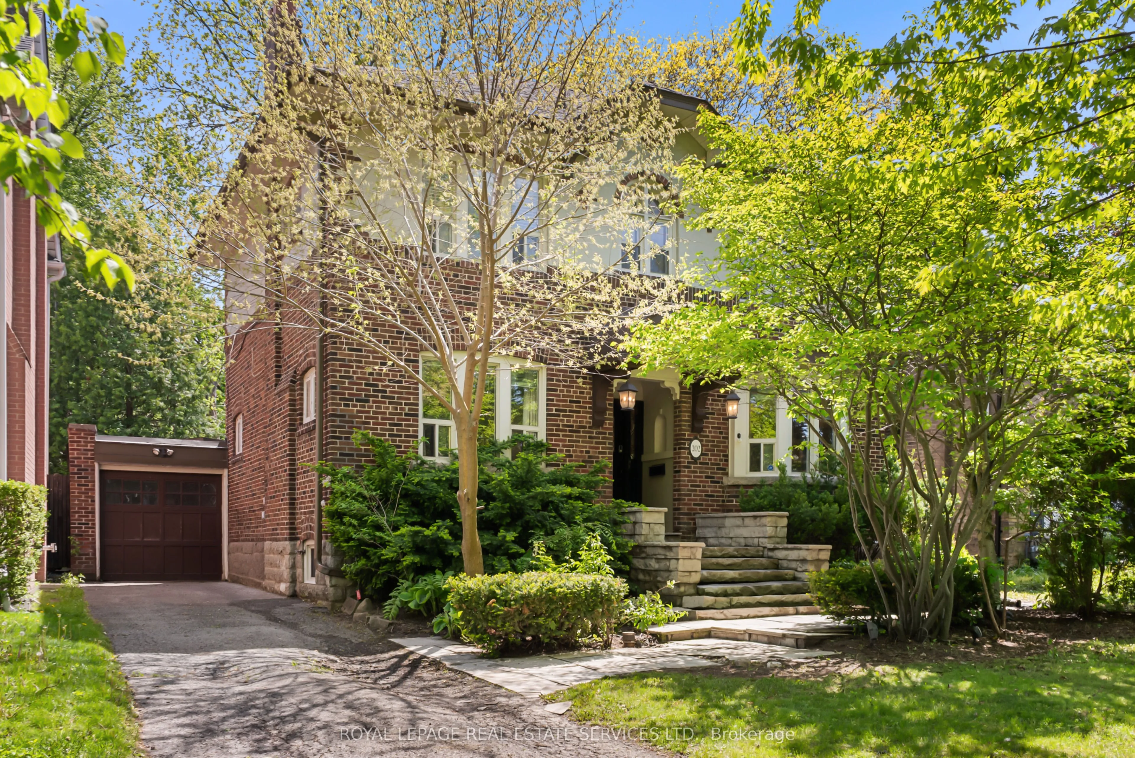 Detached Home For Sale | C13584364