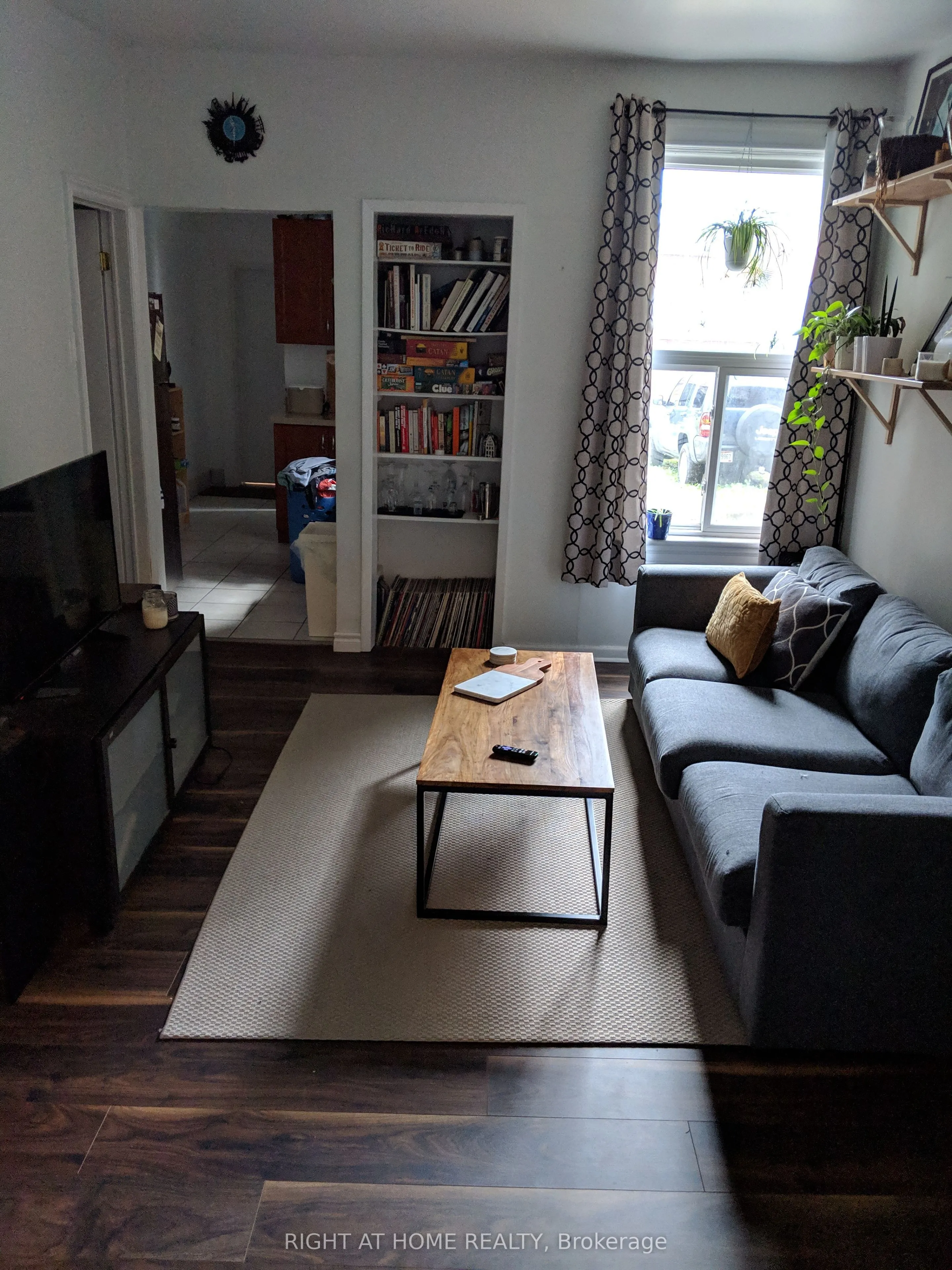 Multiplex For Lease | C13586696