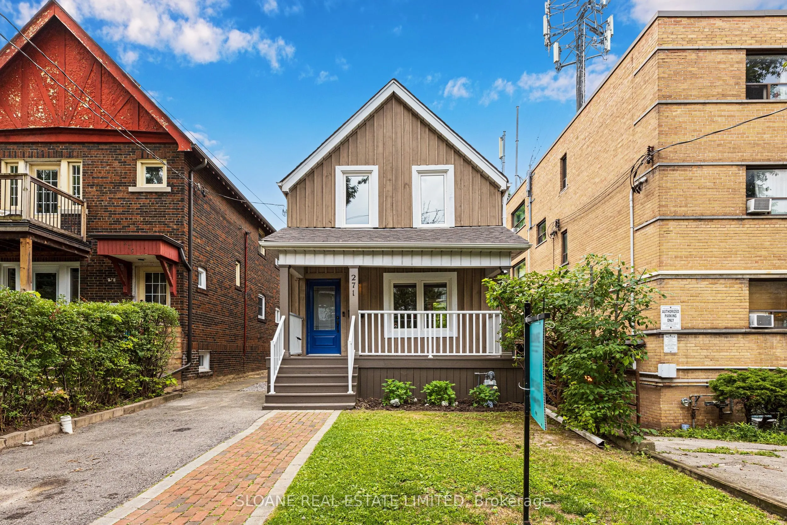 Detached Home For Lease | C13590834