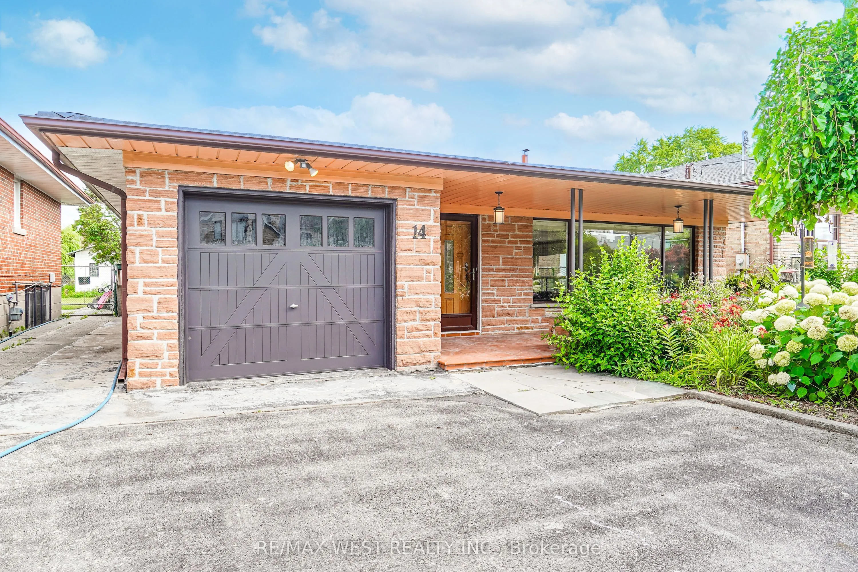 Detached Home For Sale | C13598422