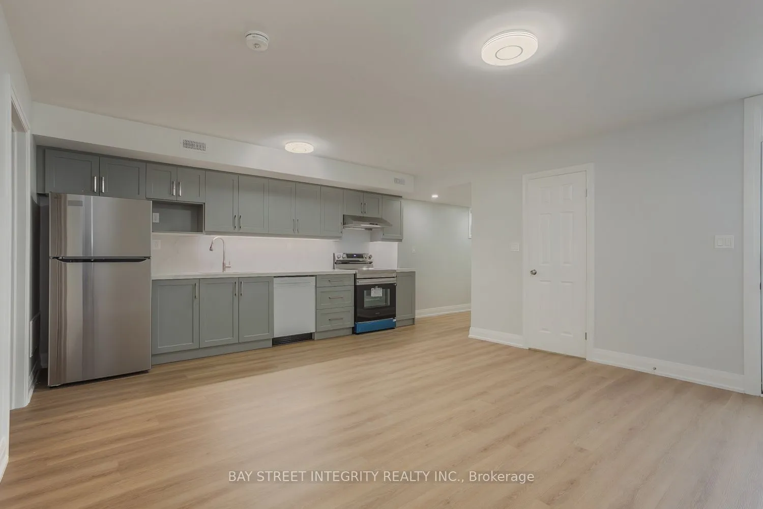 Detached Home For Lease | C13605828