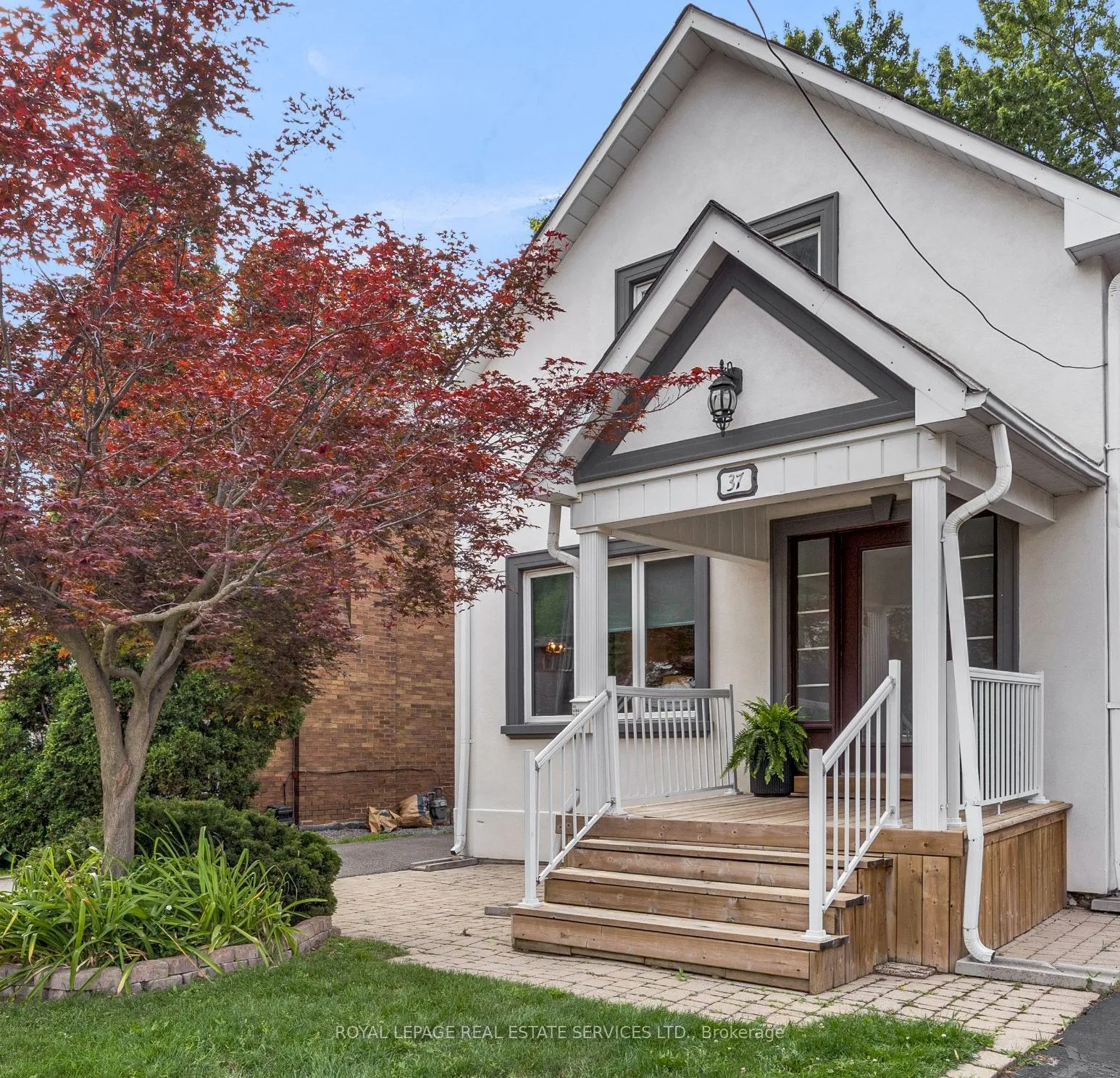 Detached Home For Sale | C13613674