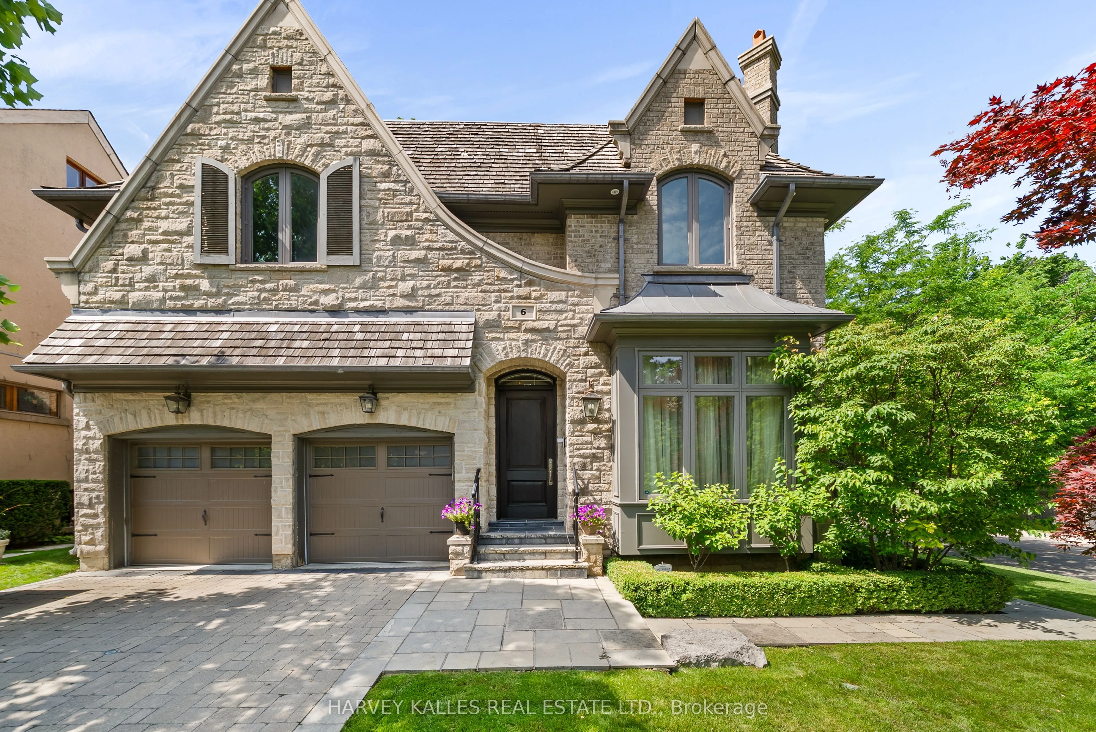 Detached Home For Sale | C13616962