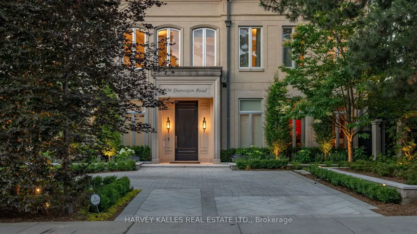 139 Dunvegan Road, Toronto C03, ON M5P 2N8