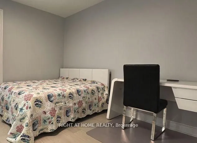 Detached Home For Lease | C13619220