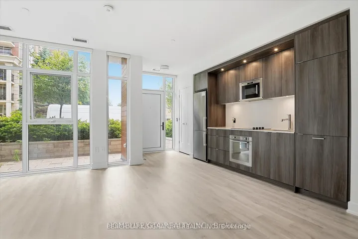 30 Inn On The Park Drive, Toronto C13, ON M3C 0P7
