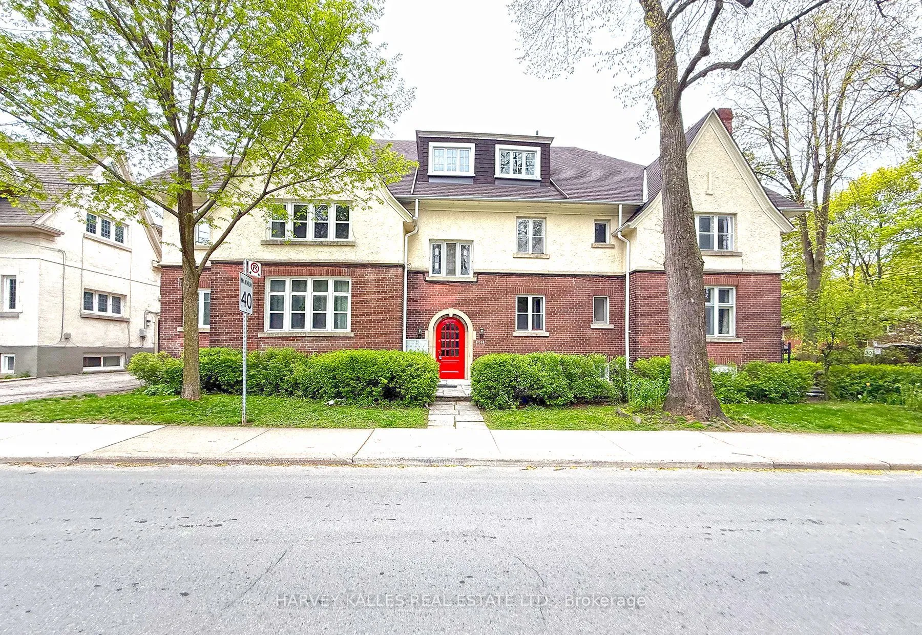 Multiplex For Lease | C13625842