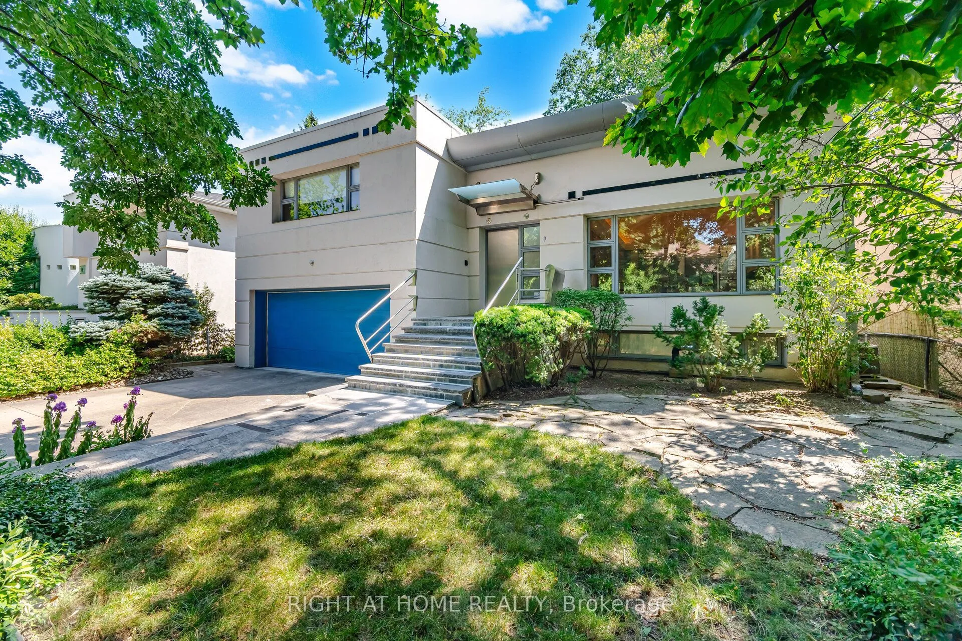 Detached Home For Sale | C13632386