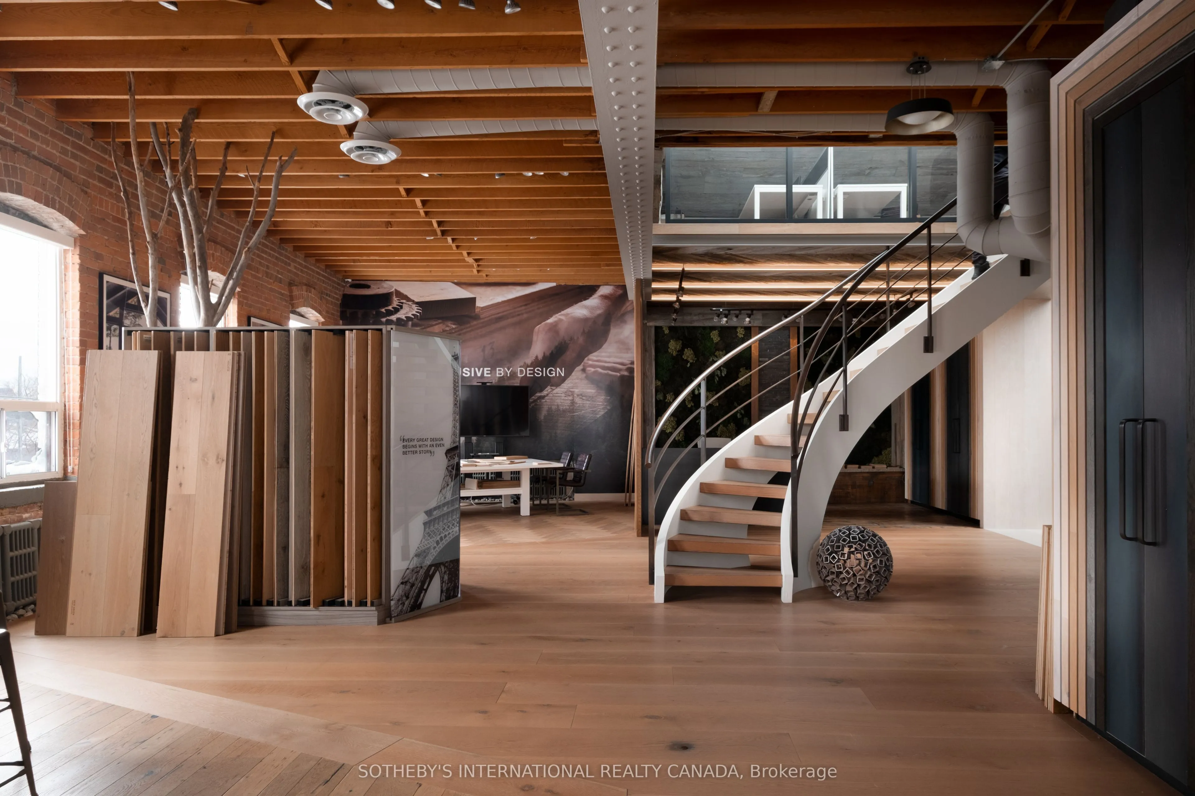 Office For Lease | C13633532