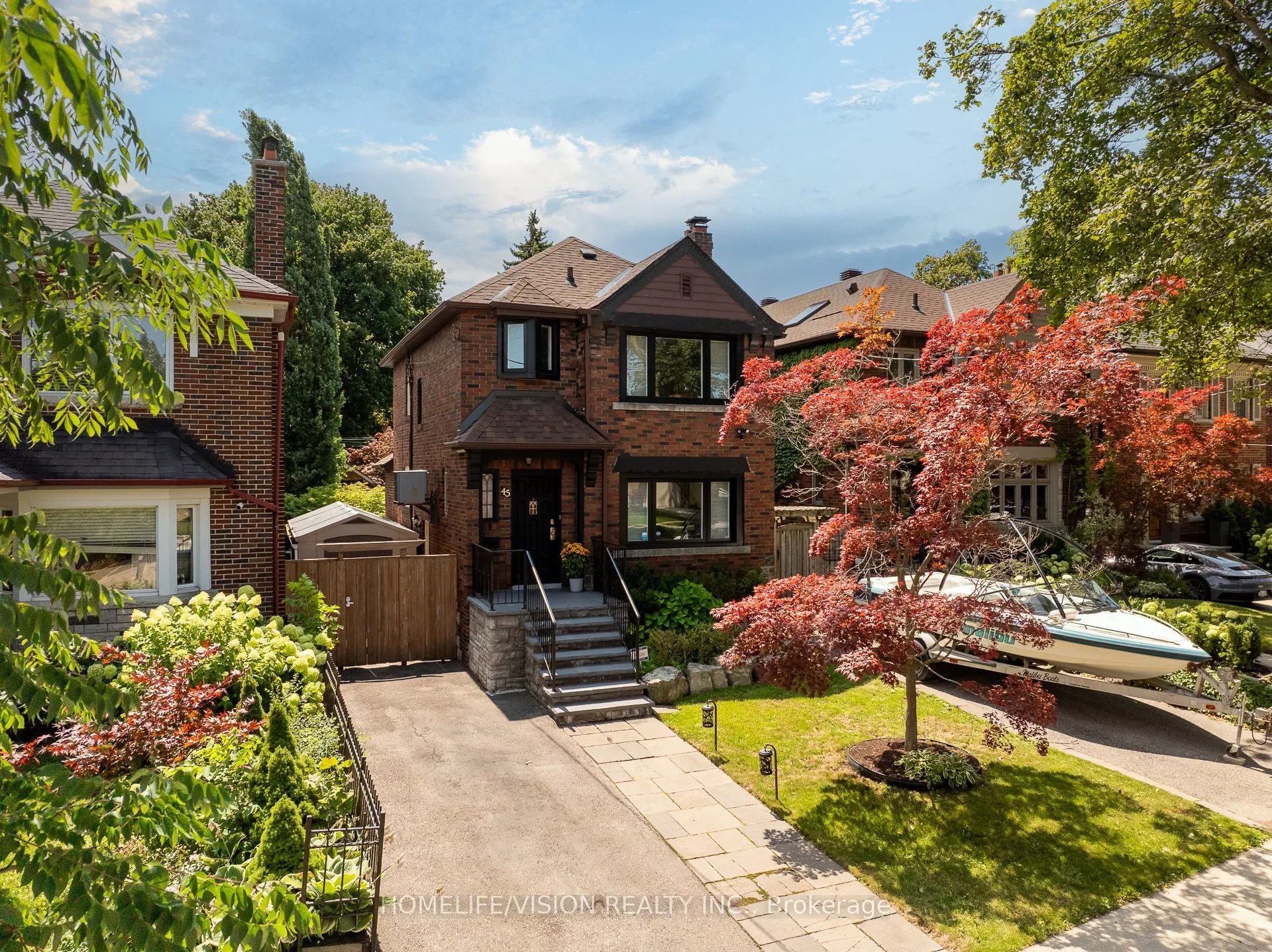 Detached Home For Sale | C13635354