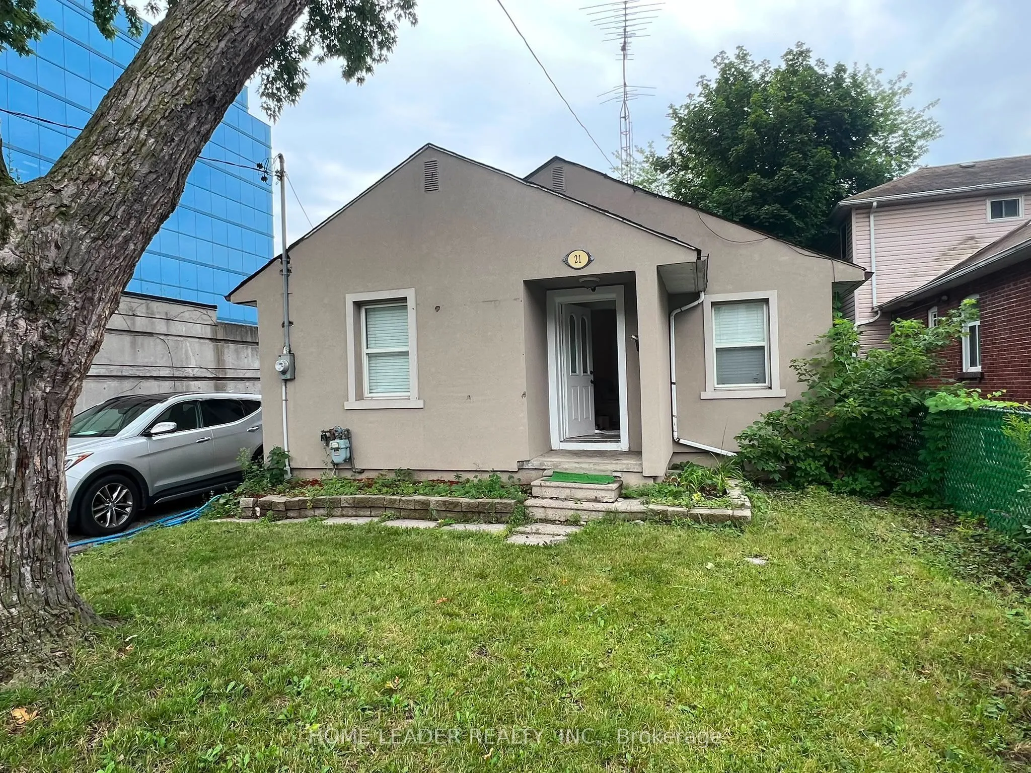 Detached Home For Lease | C13635820