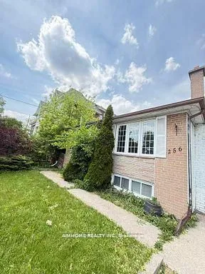 Detached Home For Lease | C13637888