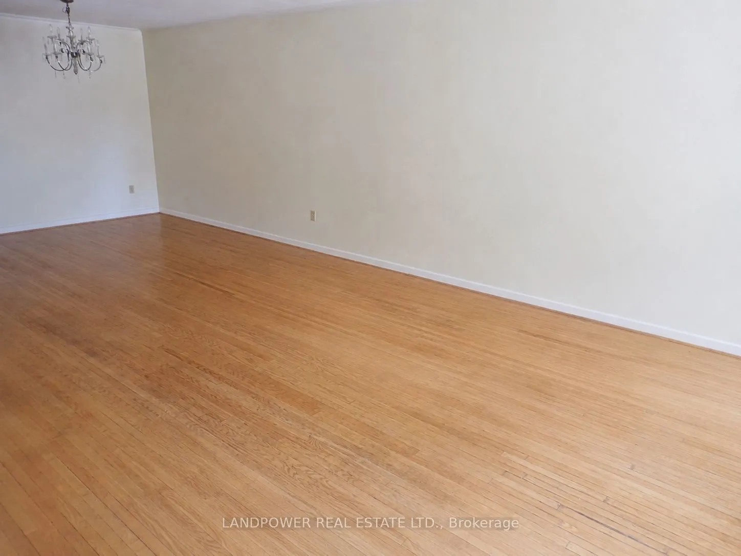 Semi-Detached Home For Sale | C13639206