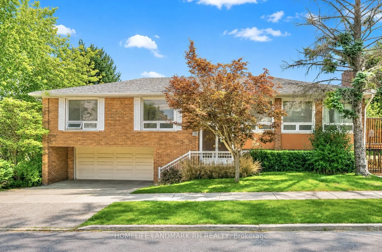 Detached Home For Sale | C13644896