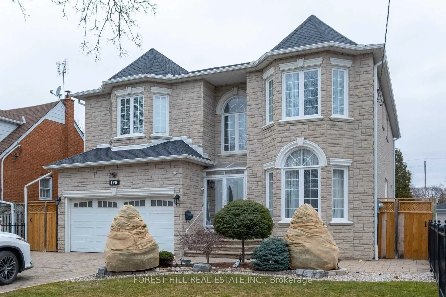 Detached Home For Lease | C13649518