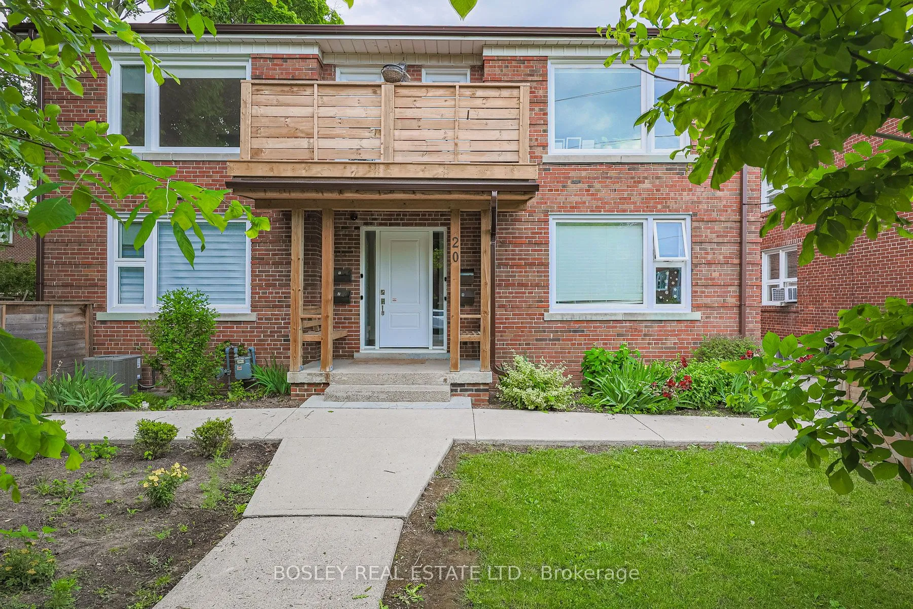 Detached Home For Lease | C13651500